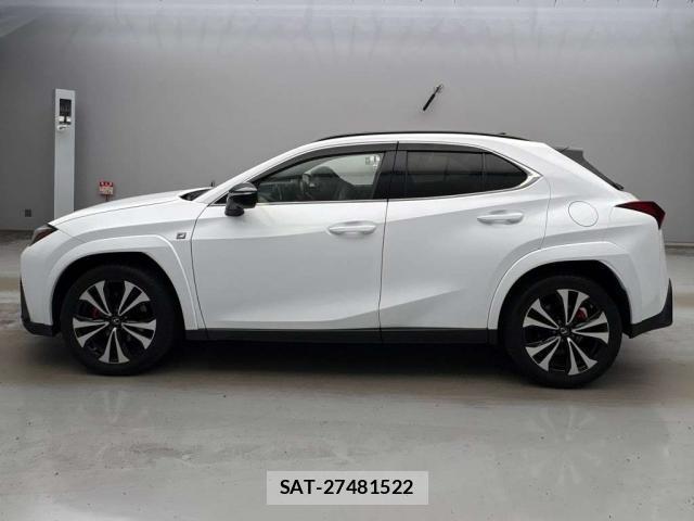 Lexus UX 2023-05 8648989-4