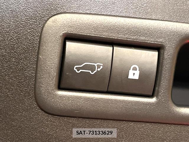 Lexus UX 2019-11 8649221-6