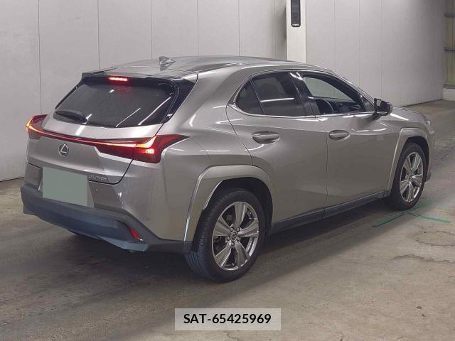 Lexus UX 2023-06 8650980-5