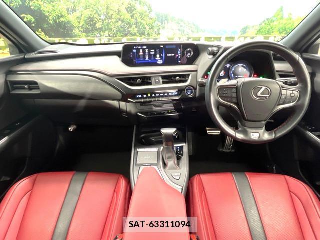 Lexus UX 2021-03 8651111-1
