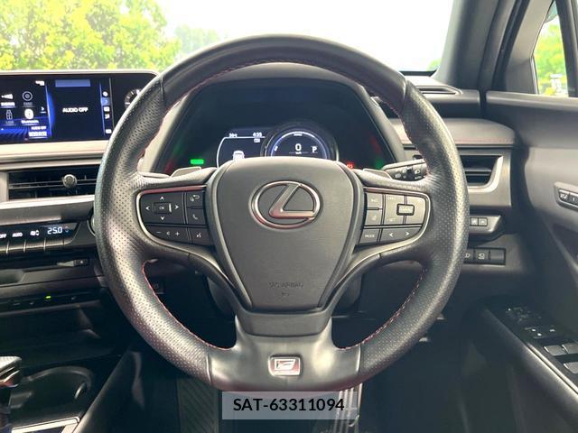 Lexus UX 2021-03 8651111-10