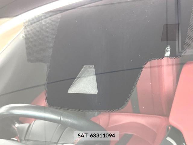Lexus UX 2021-03 8651111-2