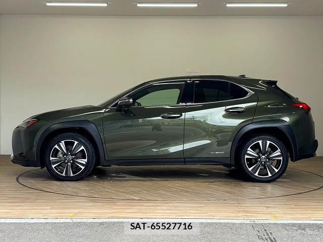 Lexus UX 2019-07 8653848-16
