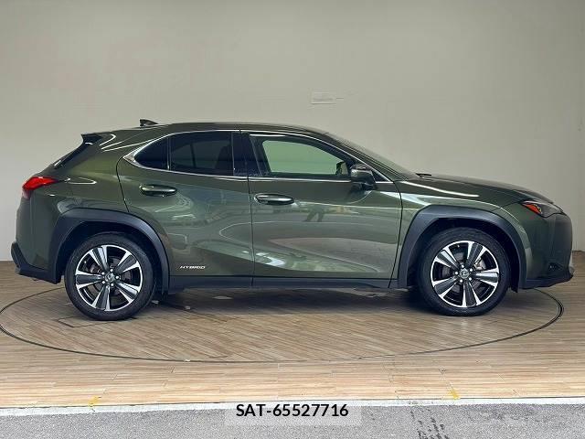 Lexus UX 2019-07 8653848-17