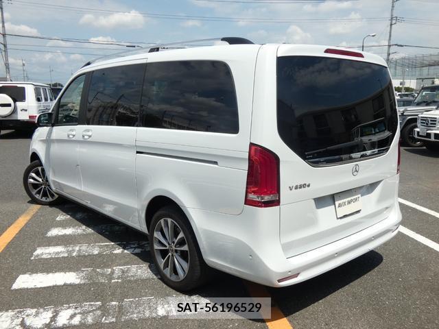 Mercedes Benz V-CLASS 2023-07 8648731-13