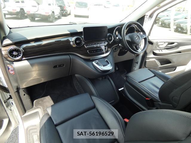 Mercedes Benz V-CLASS 2023-07 8648731-14