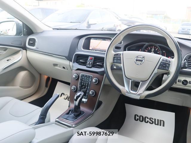 Volvo V40 2017-07 8648017-15
