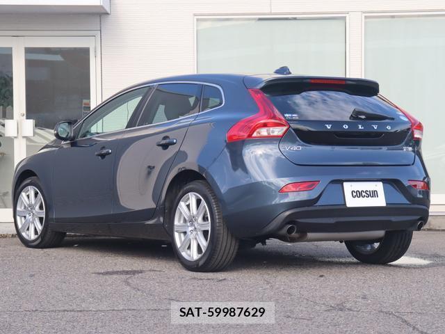 Volvo V40 2017-07 8648017-9