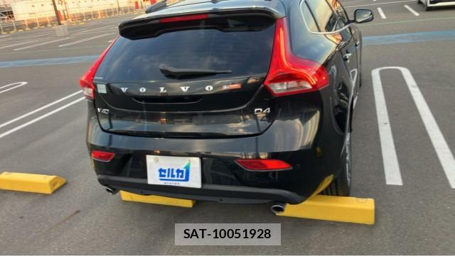 Volvo V40 2015-08 8651296-1