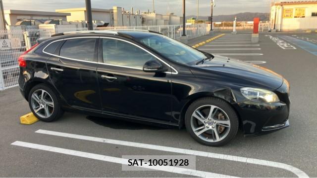 Volvo V40 2015-08 8651296-3