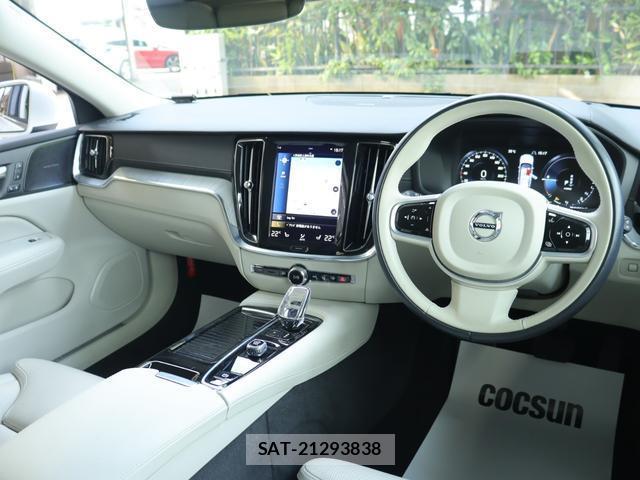 Volvo V60 2021-09 8646736-15