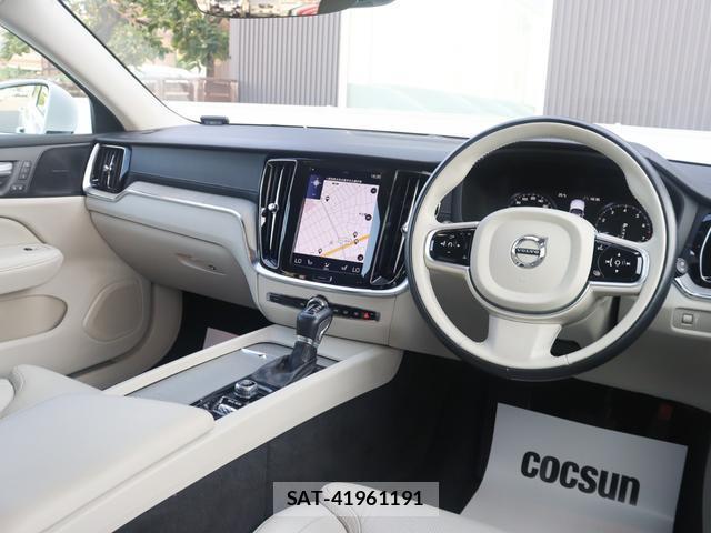Volvo V60 2019-08 8648015-15