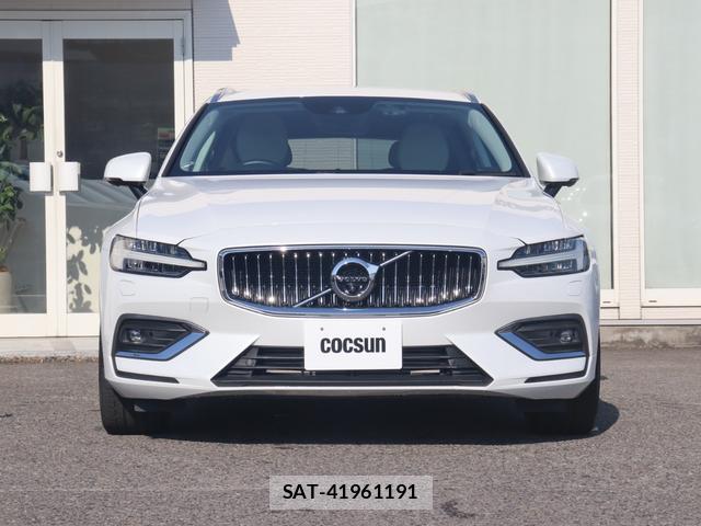Volvo V60 2019-08 8648015-4