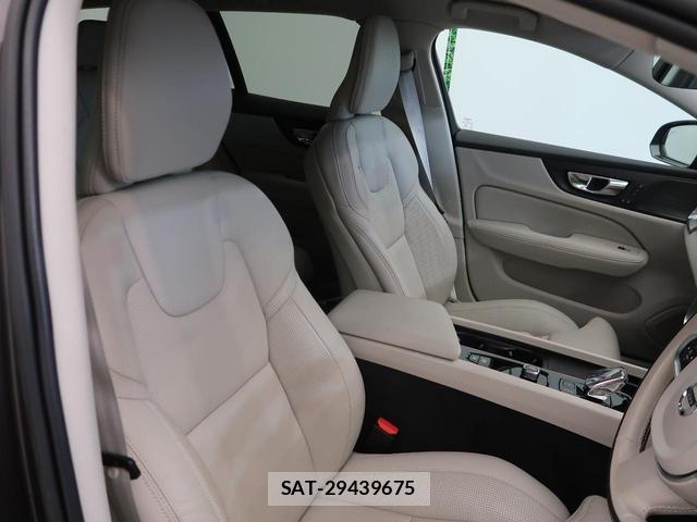 Volvo V60 2022-08 8648314-12