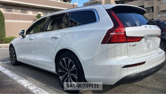 Volvo V60 2023-06 8651264-13