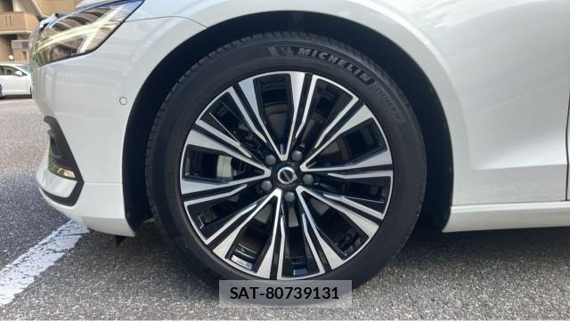 Volvo V60 2023-06 8651264-8