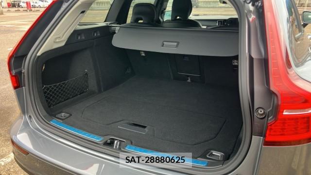 Volvo V60 2020-09 8651384-17