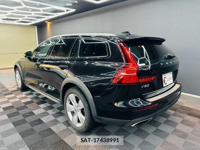 Volvo V60 2021-03 8652779-10