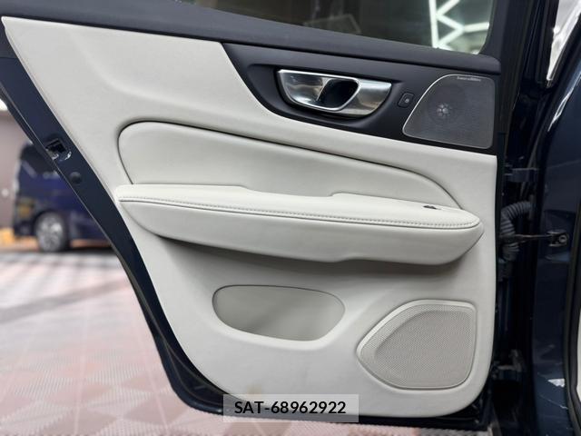 Volvo V60 2022-07 8652785-15