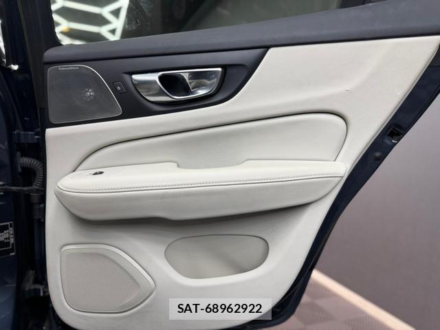 Volvo V60 2022-07 8652785-16
