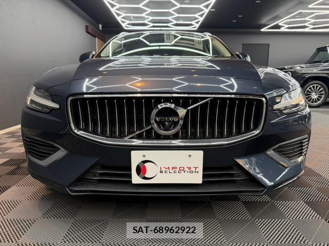 Volvo V60 2022-07 8652785-4