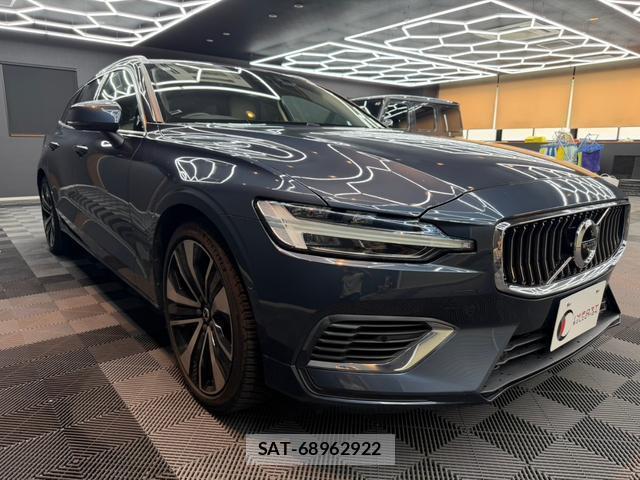 Volvo V60 2022-07 8652785-5