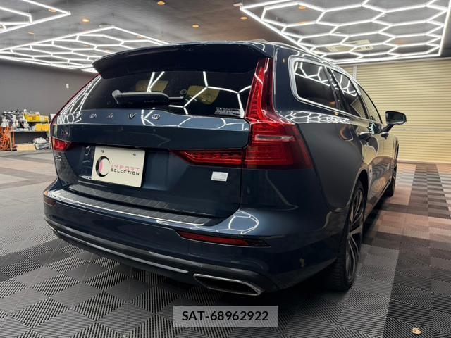 Volvo V60 2022-07 8652785-6