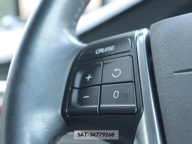 Volvo V70 2009-11 8646740-13