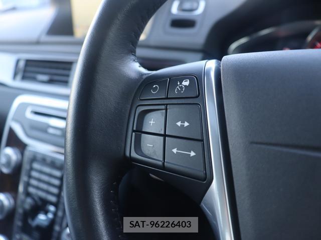 Volvo V70 2016-01 8648012-13