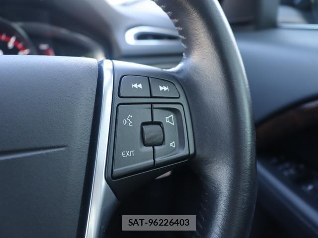 Volvo V70 2016-01 8648012-14