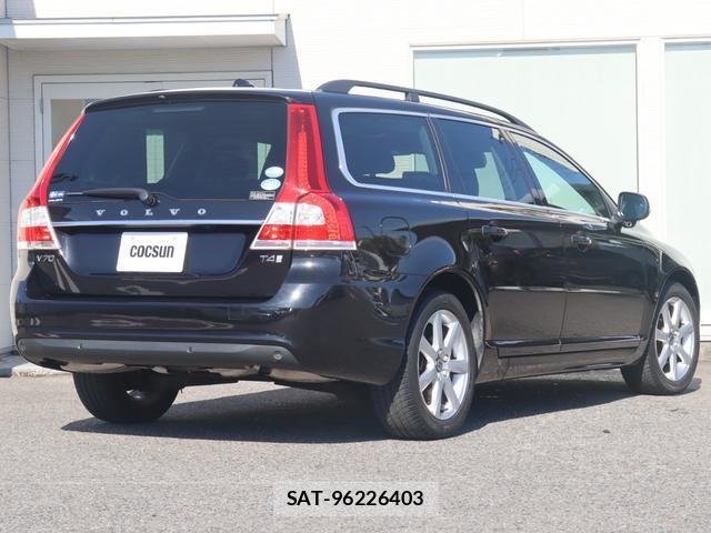 Volvo V70 2016-01 8648012-7