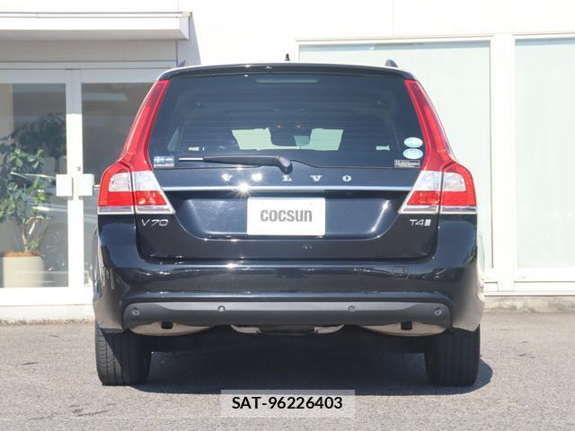 Volvo V70 2016-01 8648012-8