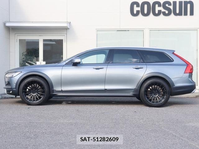 Volvo V90 2019-12 8648011-10