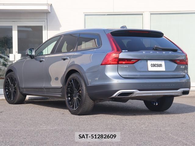 Volvo V90 2019-12 8648011-9