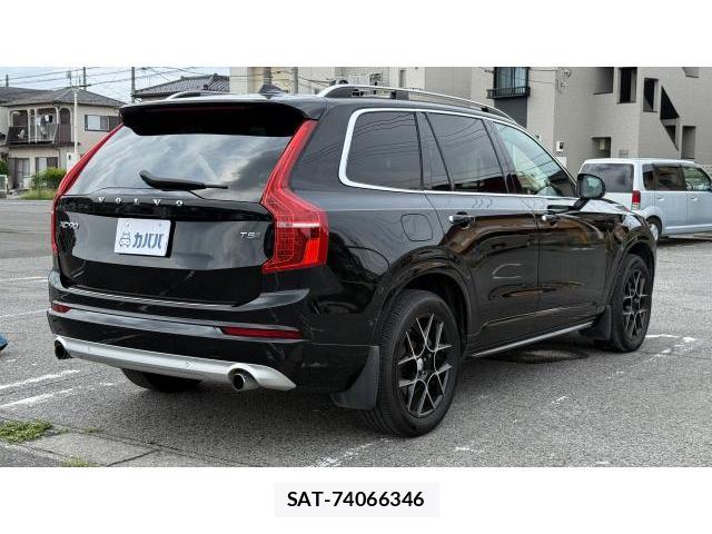 Volvo V90 2018-10 8649703-14