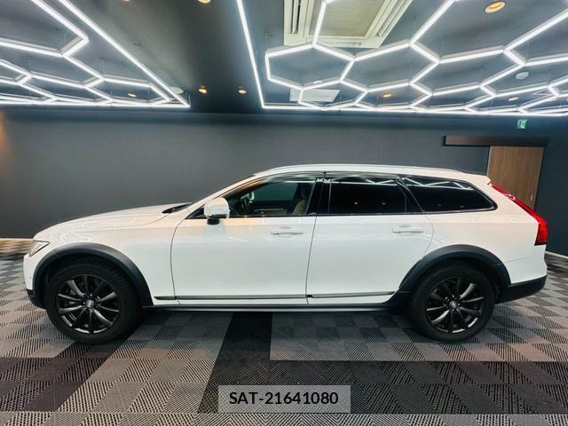 Volvo V90 2018-07 8652777-7