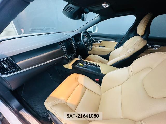 Volvo V90 2018-07 8652777-9