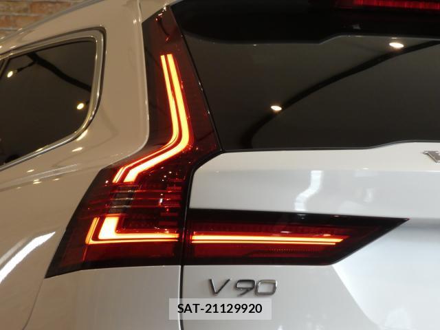 Volvo V90 2021-09 8653310-3