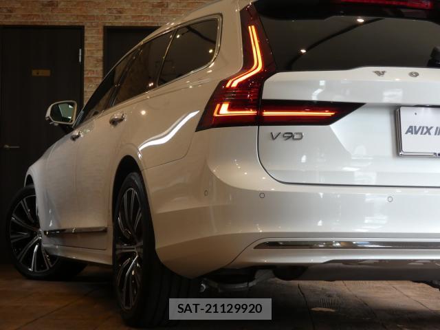 Volvo V90 2021-09 8653310-6
