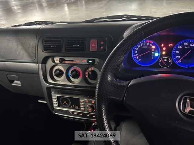 Honda VAMOS 2012-02 8652824-9