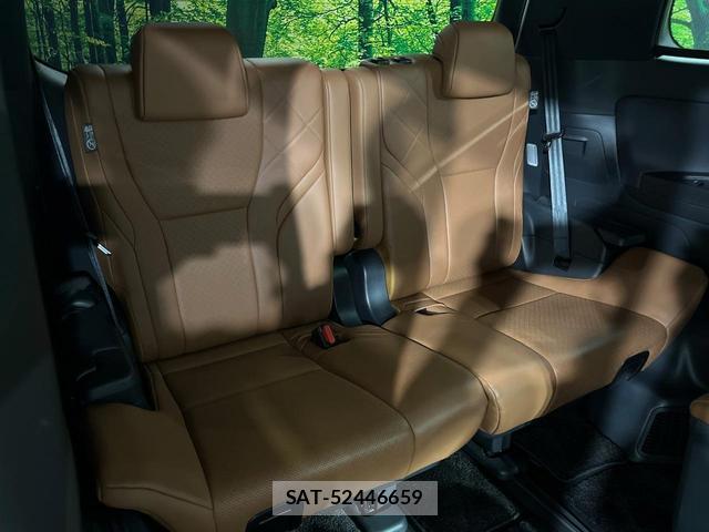 Toyota VELLFIRE 2024-04 8649349-9
