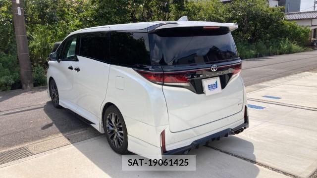 Toyota VELLFIRE 2024-02 8651298-12