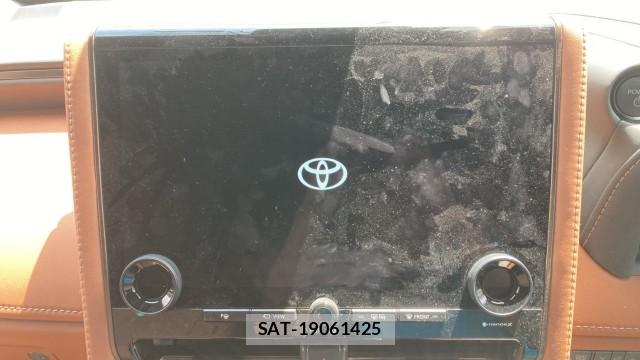 Toyota VELLFIRE 2024-02 8651298-4