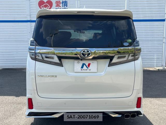 Toyota VELLFIRE 2019-08 8646890-14