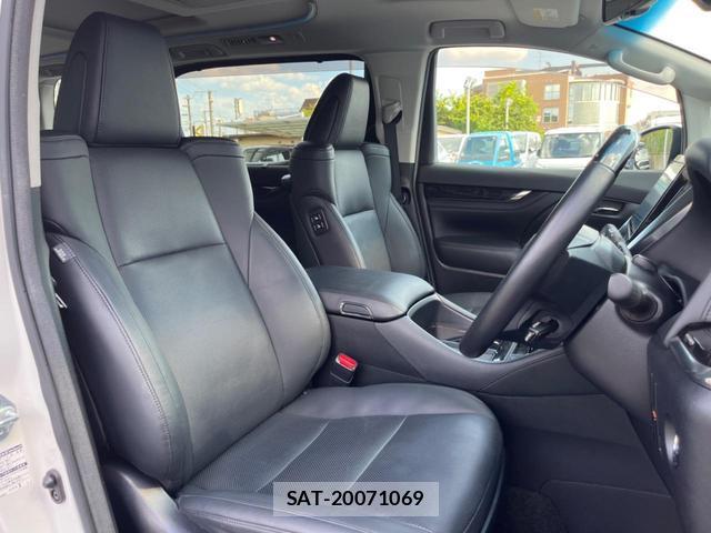 Toyota VELLFIRE 2019-08 8646890-6