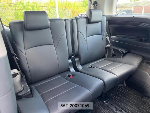Toyota VELLFIRE 2019-08 8646890-8