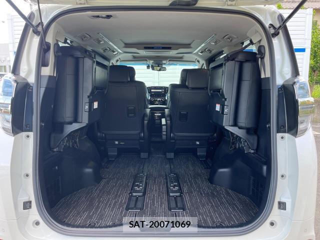 Toyota VELLFIRE 2019-08 8646890-9