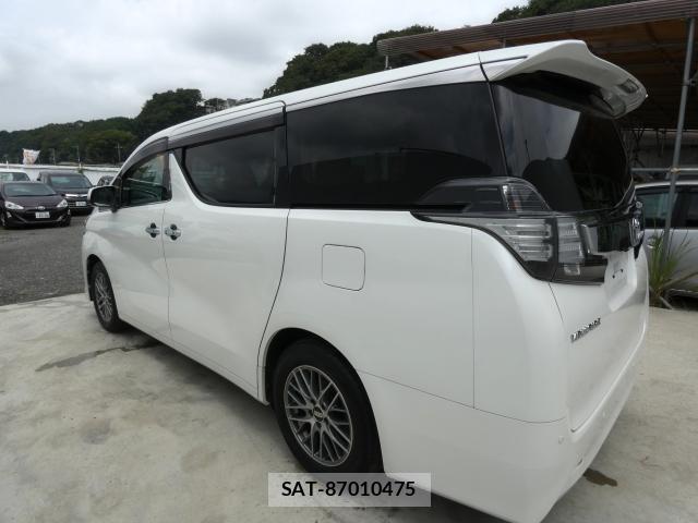 Toyota VELLFIRE 2017-10 8646991-1