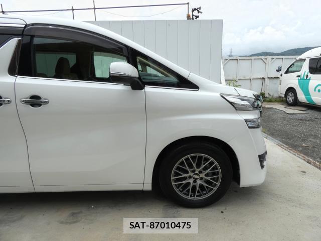 Toyota VELLFIRE 2017-10 8646991-11