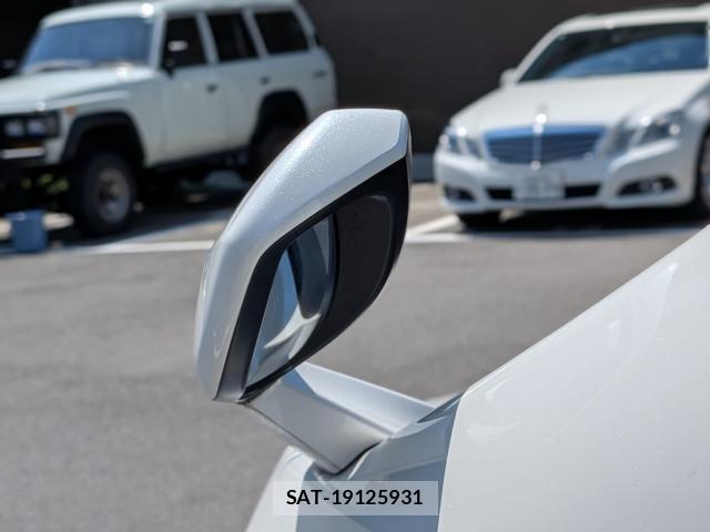 Toyota VELLFIRE 2019-08 8647117-11